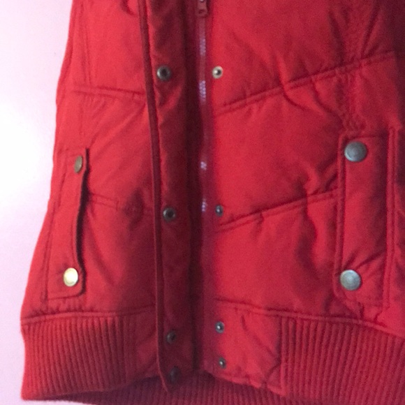 Maurice’s Red Puffer Vest with Hood sz M NWOT - Picture 5 of 10